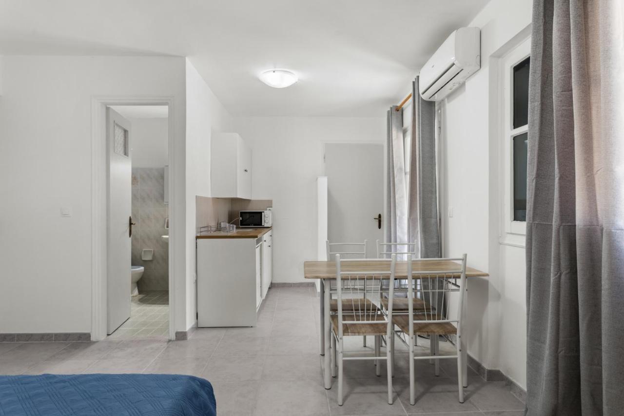 Apartment Nikolas Stoupa
